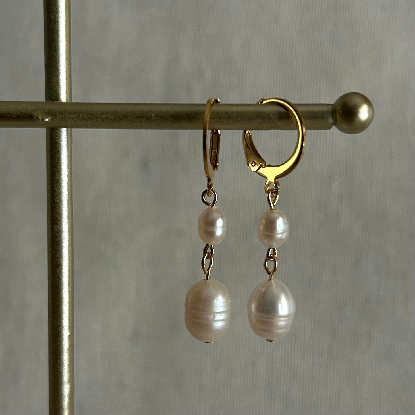Double Pearl Earrings Gold