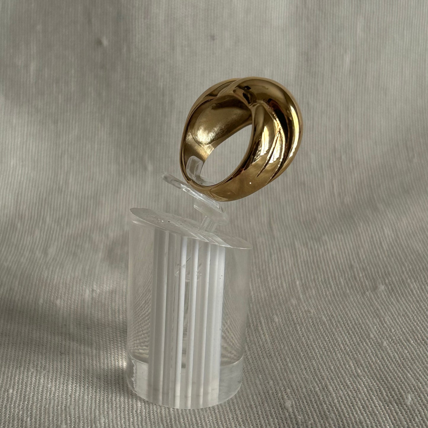 Melia Ring Gold