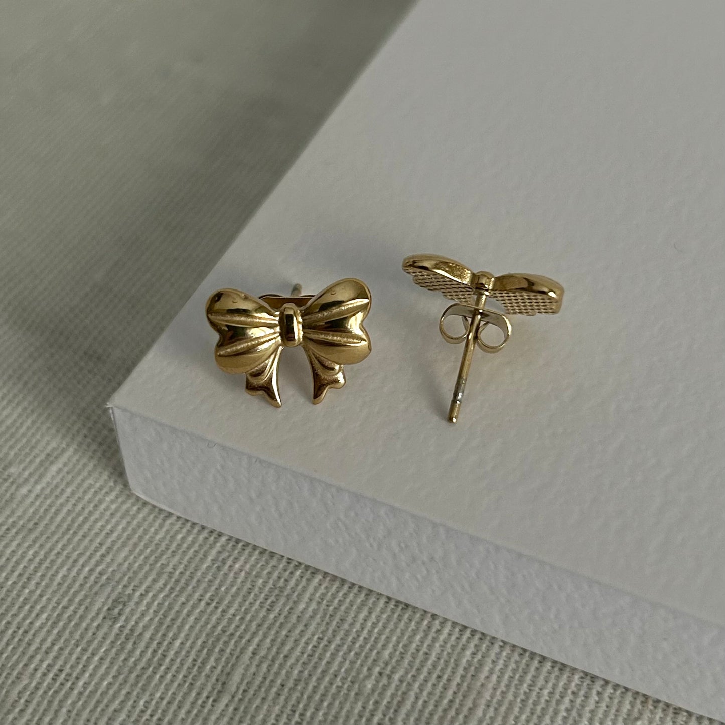 Bow Earrings Gold