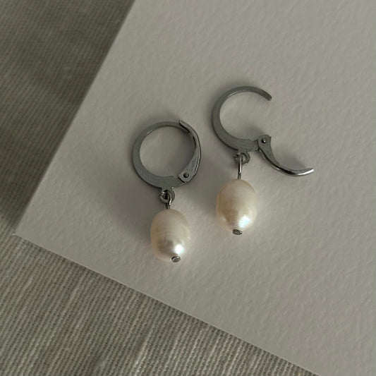 Mini Pearl Earrings Silver -New Collection