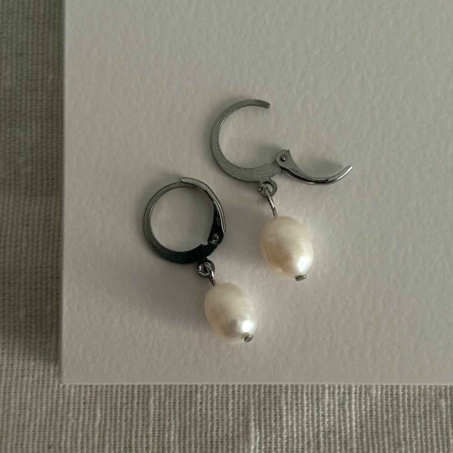 Mini Pearl Earrings Silver -New Collection