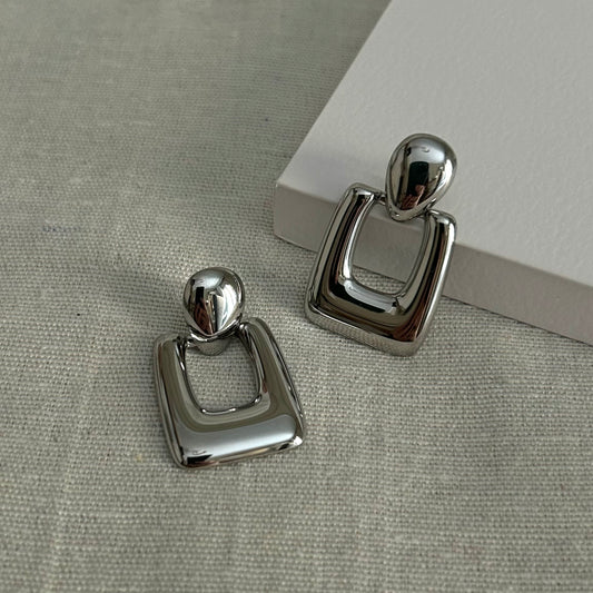 Dominic Earrings Silver -New Collection