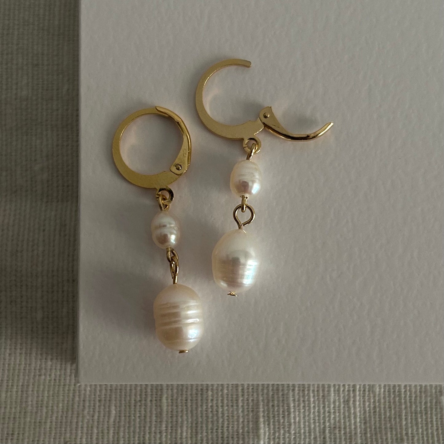 Double Pearl Earrings Gold -New Collection