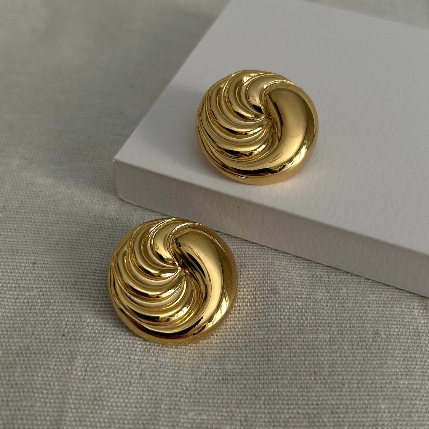 Luana Earrings Gold