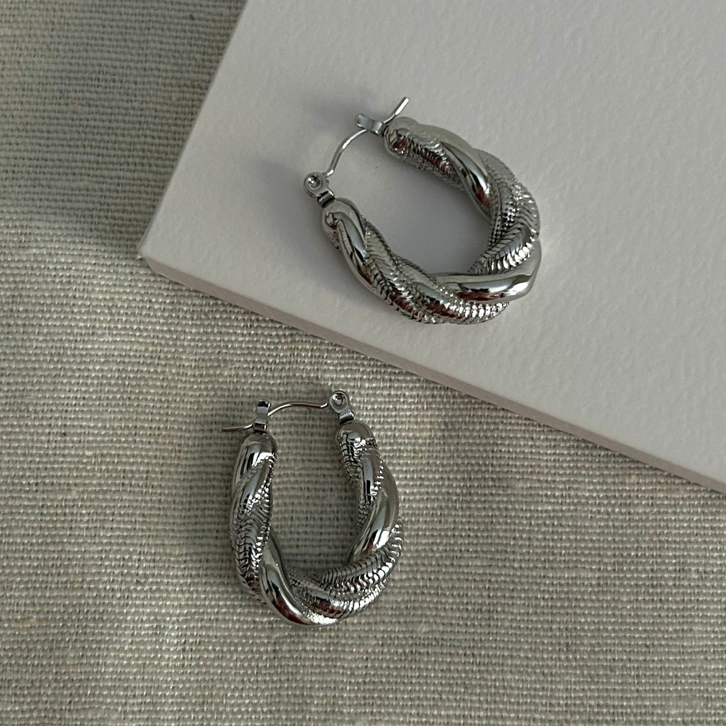 Sandy Hoops Silver