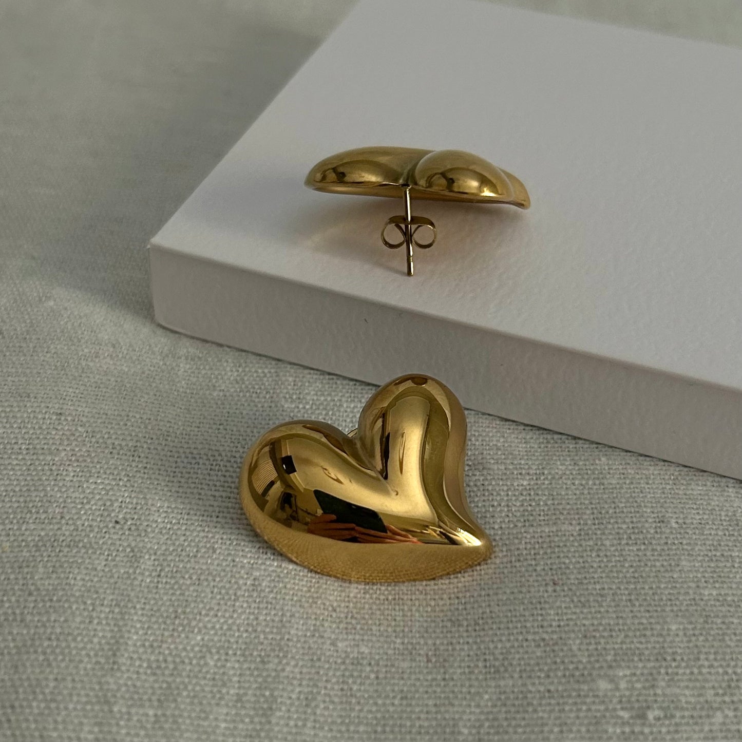 Chunky Heart Earrings Gold